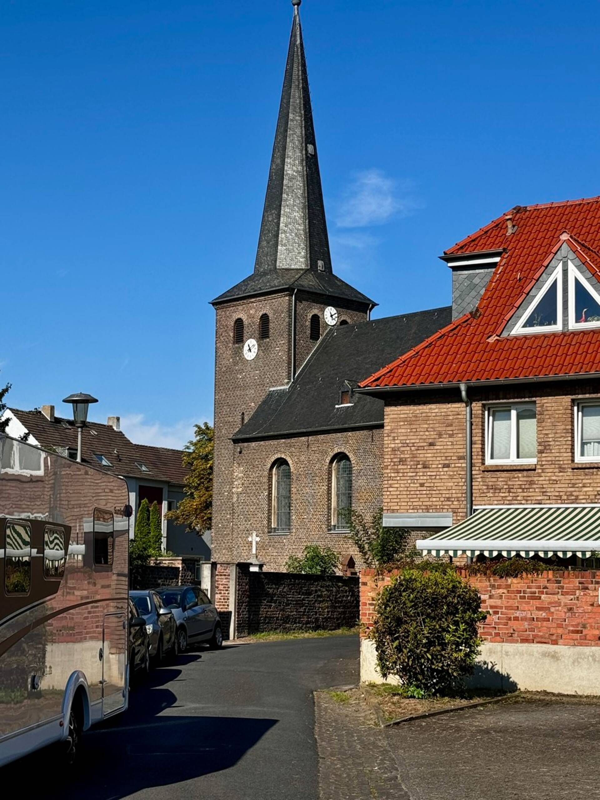 Reihenmittelhaus in 50859 Köln mit 88 m² kaufen