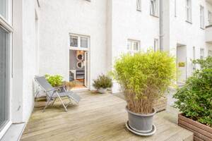 Elegante Altbauwohnung mit offener Designküche & modernem Interieur in ruhiger Hoflage – 14057 Berlin – Vorschaubild 5