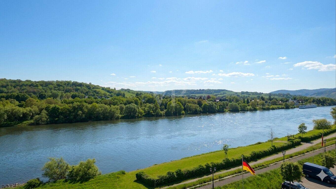 Wo Eleganz auf den Fluss trifft: Ihr neues Lebensgefühl in Lieser – Lieser – Vorschaubild 6