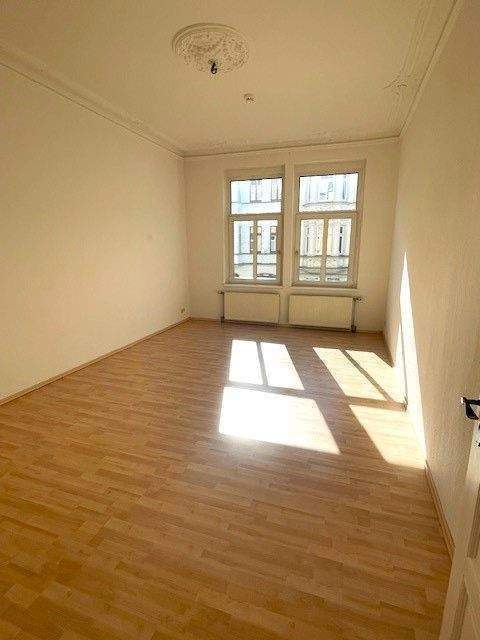Große helle 3-Raum Wohnung mitten in Stadtfeld mit Balkon. – Magdeburg – Vorschaubild 8