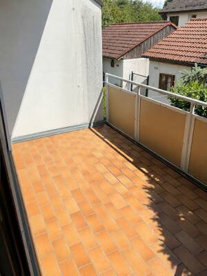 Wohnung in ruhiger Lage mit 3 Zimmern in Bad Cannstatt, Stuttgart