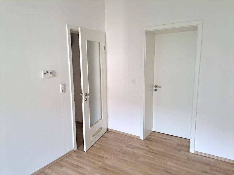 169.000 für SOFORT freie 2 Zimmer Wohnung mit WINTERGARTEN und Aufzug / LIFT inkl. EINBAUKÜCHE – Nürnberg – Vorschaubild 7