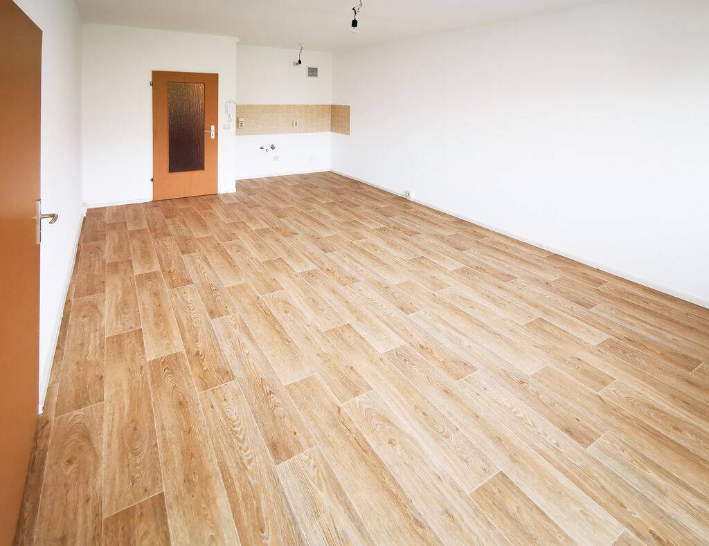 Kleine 2-Raum-Wohnung mit Balkon