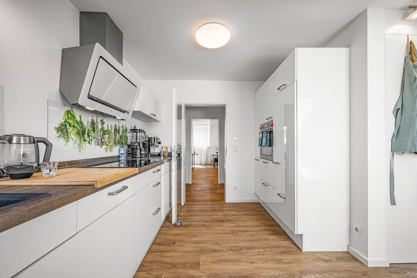 Mit Liebe zum Detail - stilvoll sanierte 2,5-Zimmer-Wohnung mit Charakter – München – Vorschaubild 9