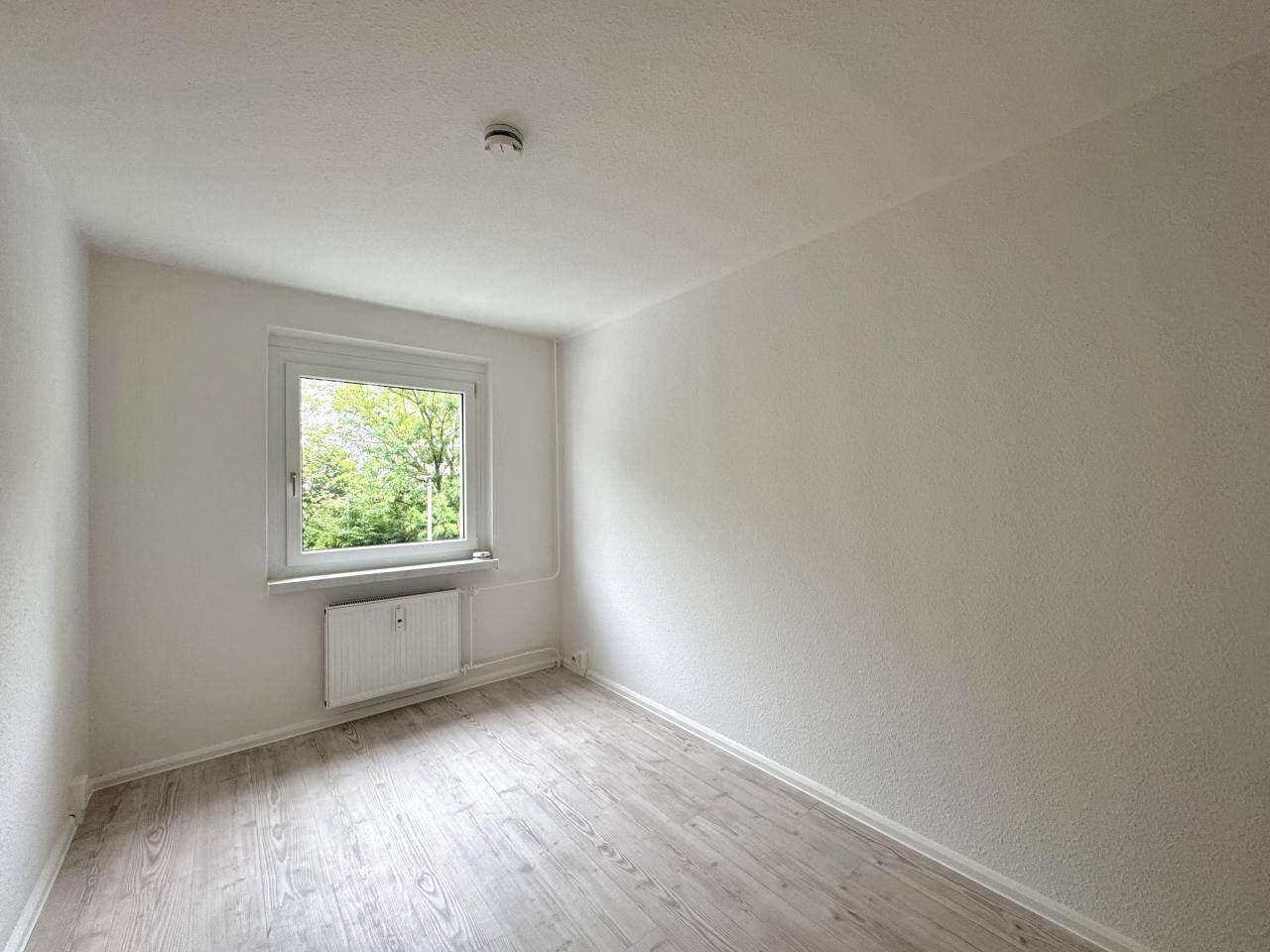 Großzügig geschnittene und moderne 3-Raum-Wohnung – Chemnitz – Vorschaubild 6