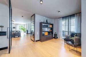 Exklusive Luxuswohnung in Bestlage mit zwei Balkonen und Teilmeerblick! – 23570 Lübeck – Vorschaubild 6