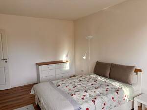 Kernsanierte 2-Zimmer-Wohnung (77m²) mit großem Balkon, Stellplatz & teilmöbliert in Bremen-Burglesum – 28717 Bremen – Vorschaubild 3