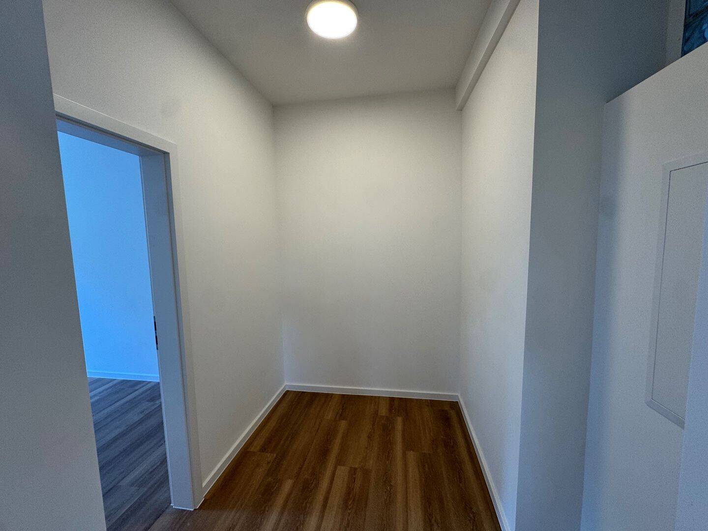 Helle 3-Zimmer-Wohnung – Erstbezug nach Sanierung in attraktiver Lage von Stuttgart – Stuttgart – Vorschaubild 6