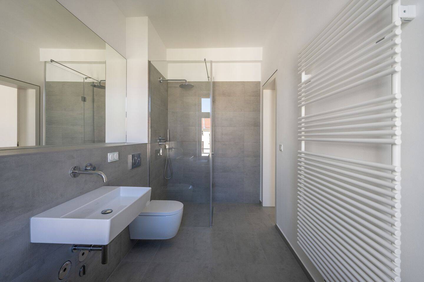 Lichtdurchfluteter Altbau - Kapitalanlage oder neues Zuhause – Berlin – Vorschaubild 6
