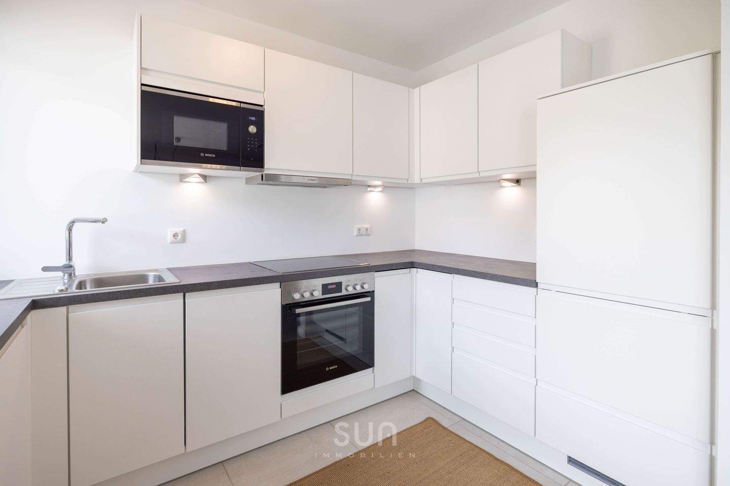 Gallusviertel Moderne Möblierte 2 Zi. Wohnung