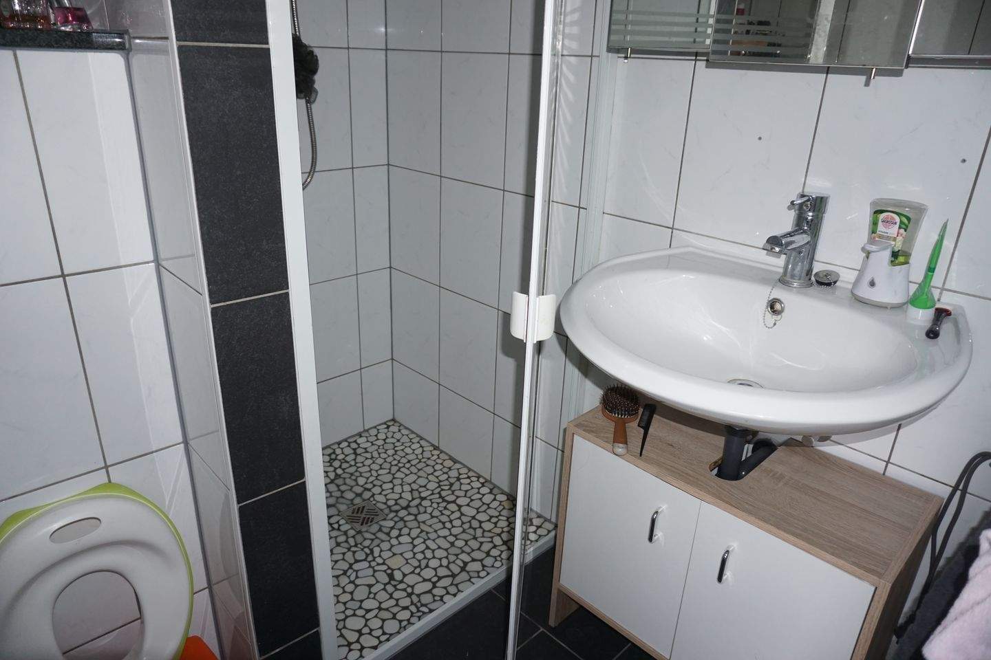*** Zweifamilienhaus mit PV Anlage direkt in Homberg zu verkaufen*** – Homberg – Vorschaubild 7
