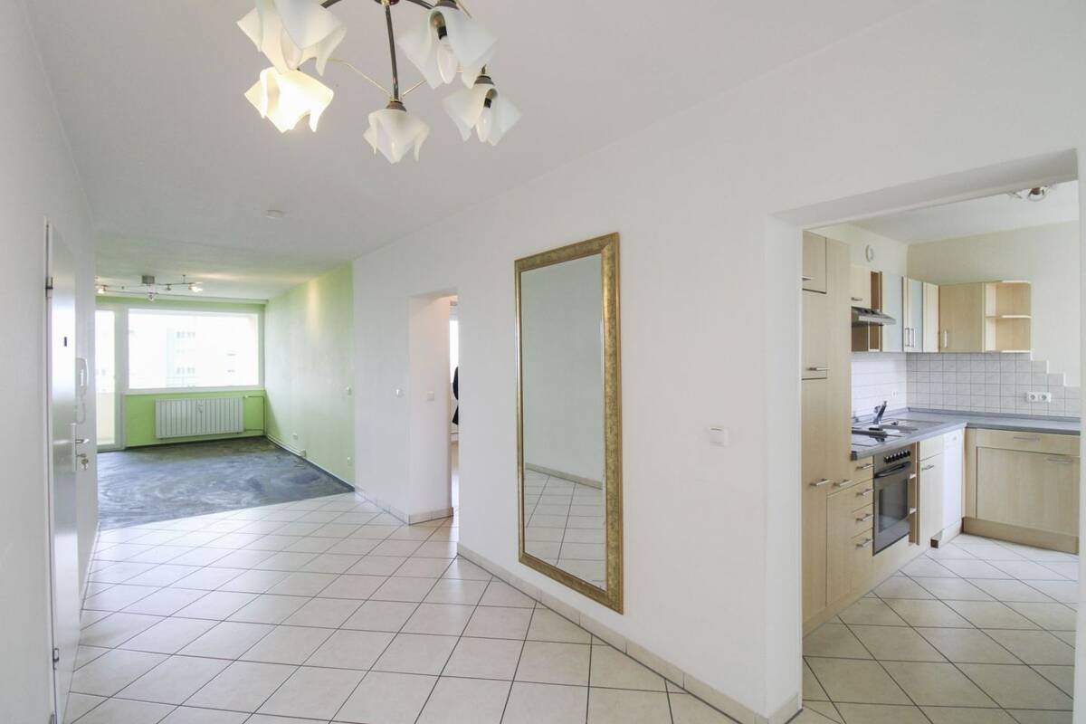 Attraktive 3-Zimmer-Wohnung mit Balkon und Garage in Westhagen – 38444 Wolfsburg – Bild 1 von 9