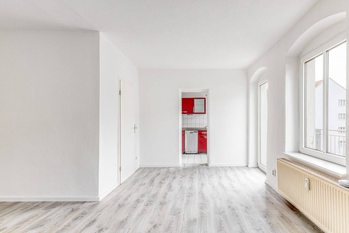 Sonniges Single-Apartment mit großzügigem Balkon – Berlin – Vorschaubild 3