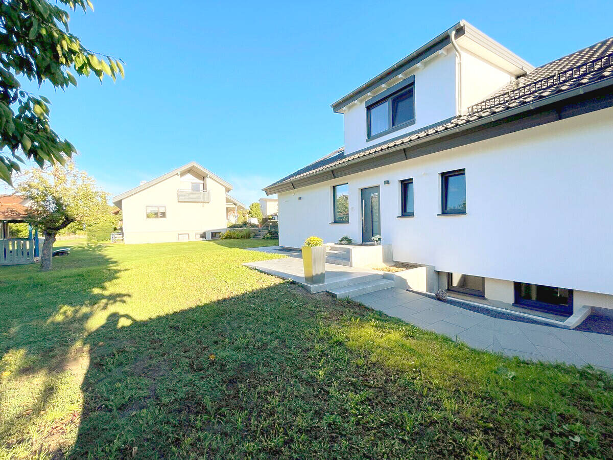 Neues freistehendes Haus mit bis zu 3 Wohneinheiten auf sonnigem Südwest-Grund in ruhiger Bestlage – Giengen an der Brenz – Vorschaubild 5