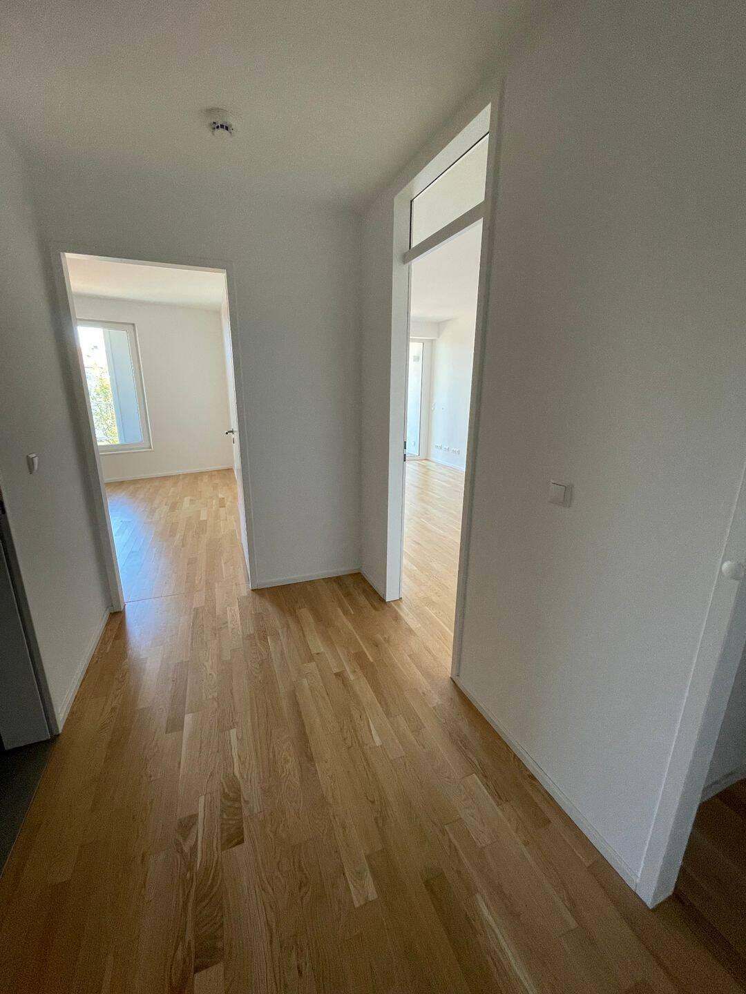 Modern wohnen: Tiefgarage, EBK und ein großer Balkon! – Erlangen – Vorschaubild 5