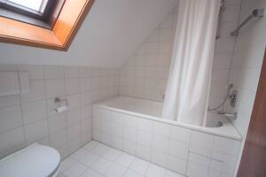 Liebhaberobjekt- großzügige 2,5 Zi.- Wohnung mit traumhafter, einzigartiger Dachterrasse – 70439 Stuttgart – Vorschaubild 6