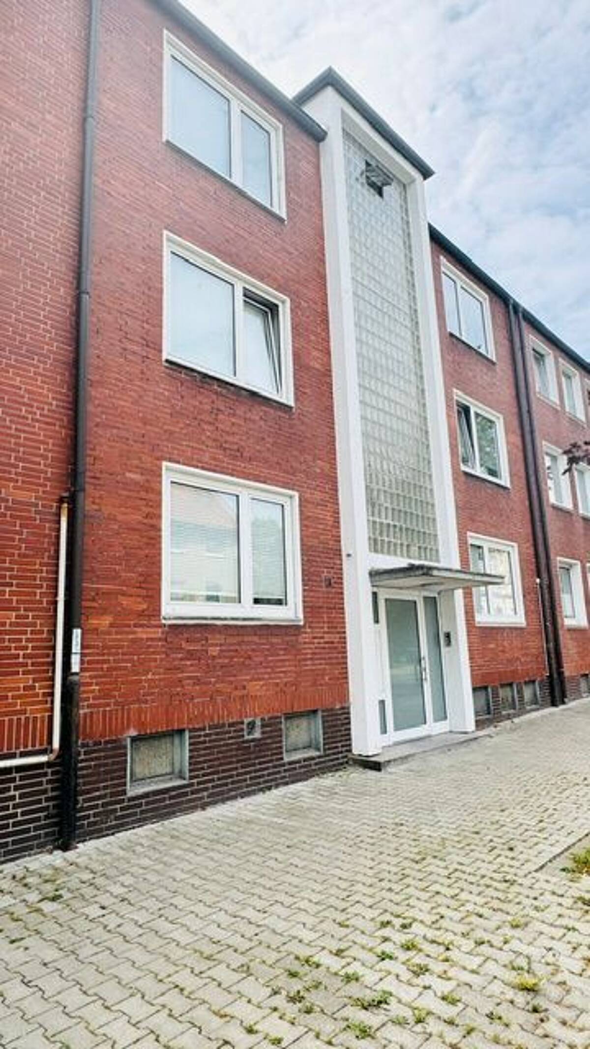 *** Single Wohnung mit rd 50 m² Wohnfläche *** – 45892 Gelsenkirchen – Bild 1 von 9