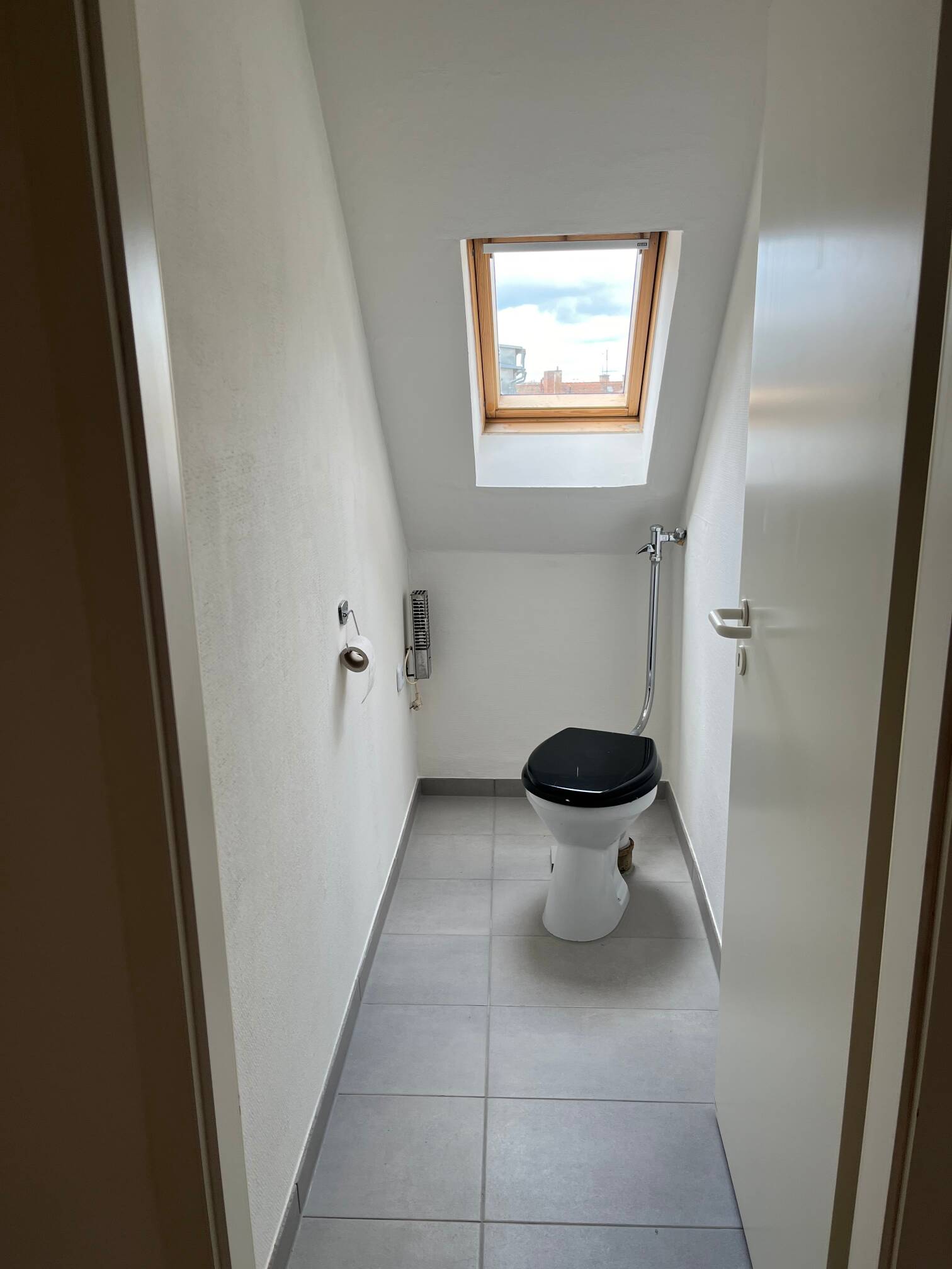 Renovierte 2 Zimmer Wohnung zentrale Lage – Nürnberg – Vorschaubild 7