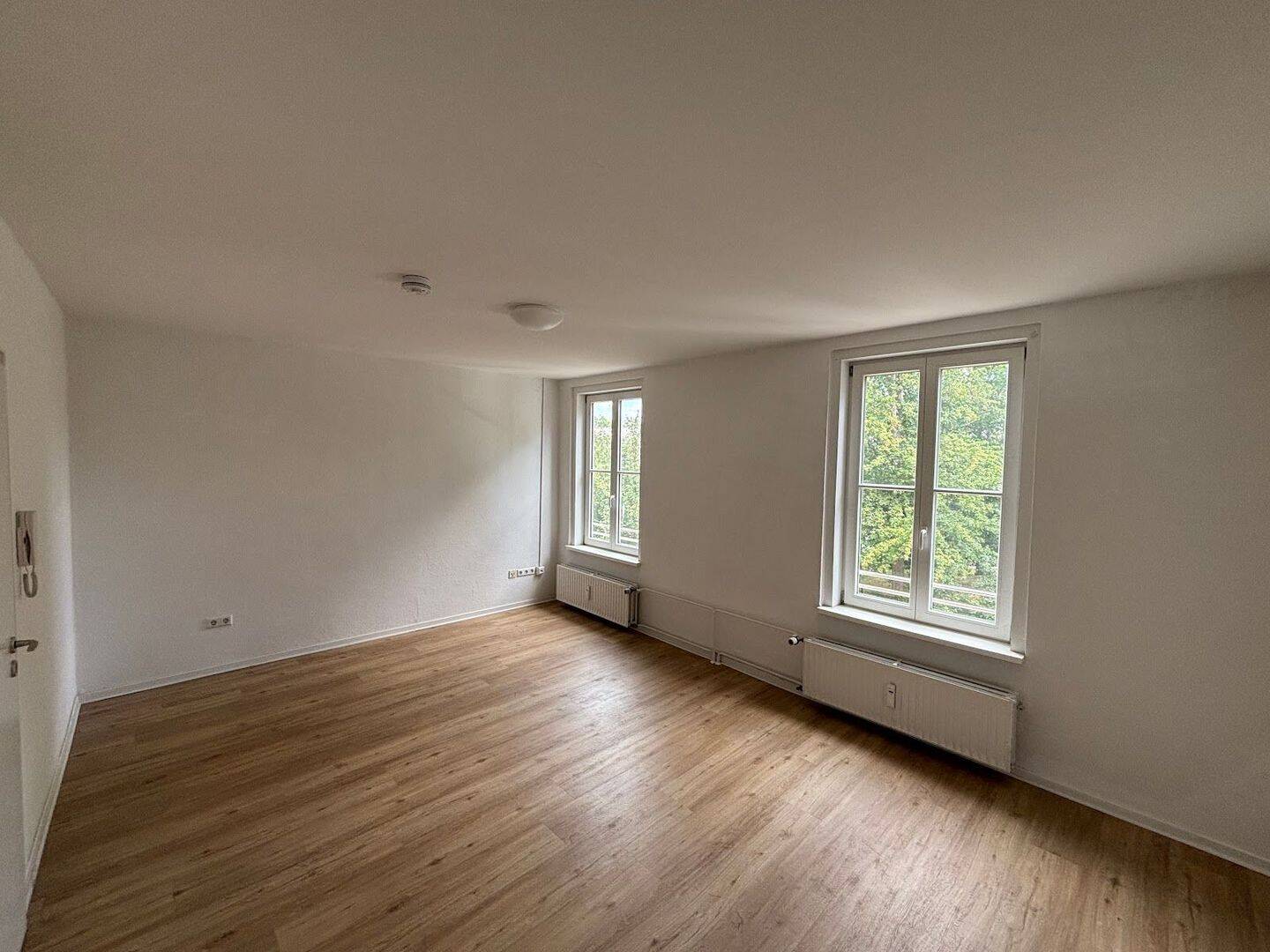Zimmer 20,85 m² innerhalb einer großzügigen 6er-WG // 1.OG – Wolfsburg – Vorschaubild 2