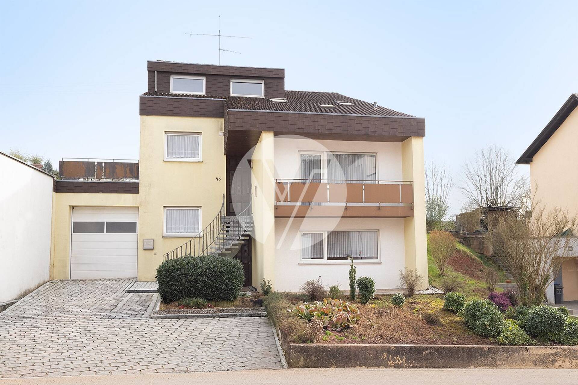 Mehrfamilienhaus in 54343 Föhren mit 242 m² kaufen