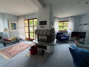 Doppelhaushälfte im Landhausstil, EBK, 1 Garage, schön eingewachsenem Garten, gute Wohnlage, 90768 Fürth-Vach – 90768 Fürth – Vorschaubild 3