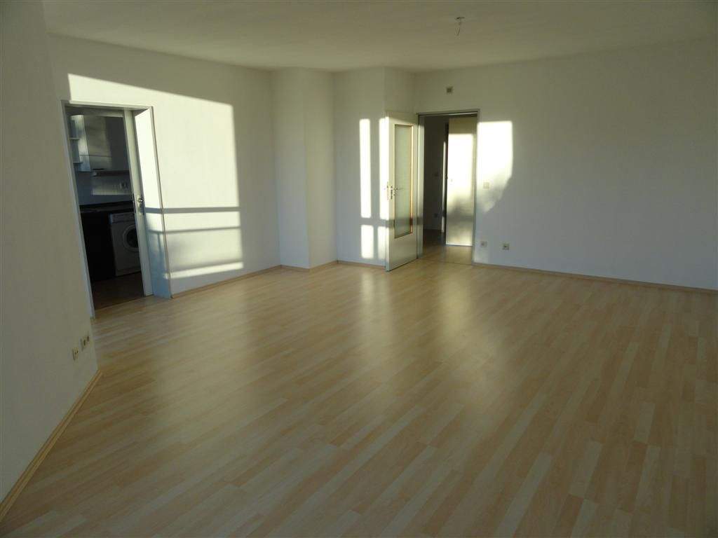 HELLE 2-ZIMMER MIT 2 BALKONEN – München – Vorschaubild 2
