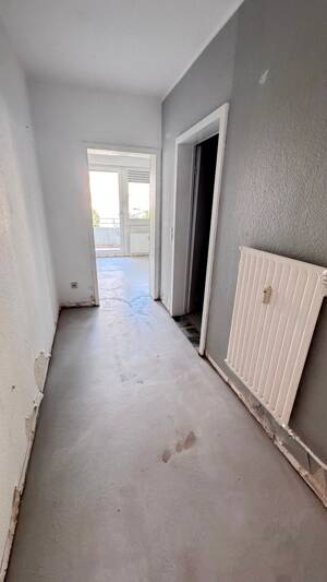 ACHTUNG SOMMERAKTION ! Ab sofort frei ! Geräumige 2,5- Raum ETW im EG mit Balkon! Provisionsfrei! – 45327 Essen – Vorschaubild 5