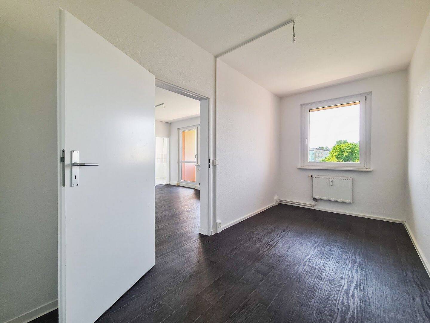 Helle 4 Zimmerwohnung mit großem Balkon und Ausblick – Freiberg – Vorschaubild 7