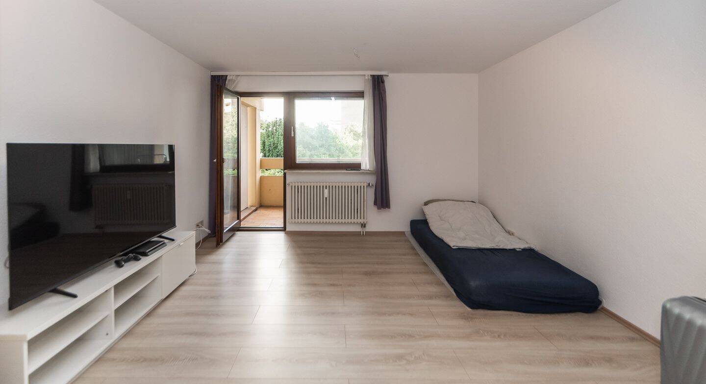 Vielseitige 1-Zimmer Wohnung mit EBK, Loggia und Tiefgaragenbox in Stuttgart – Stuttgart – Vorschaubild 2