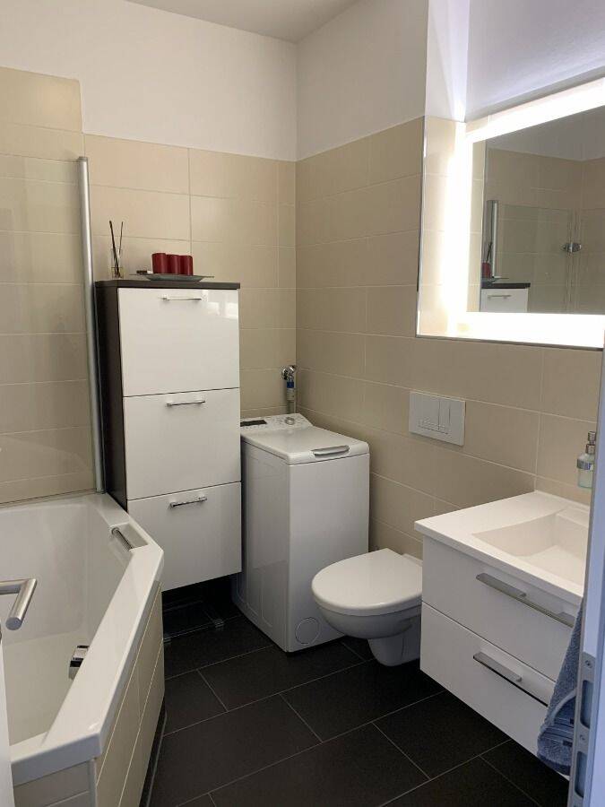 Denkmal-Rarität für Anleger: 2-Zimmer-Wohnung mit Dachterrasse & Fernblick – Dresden – Vorschaubild 9