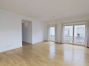 Exklusiver 2-Zimmer-Neubau mit 2 BALKONEN, EBK, Concierge-Service uvm. in den begehrten Heinrich-Heine-Gärten – 40549 Düsseldorf – Vorschaubild 3