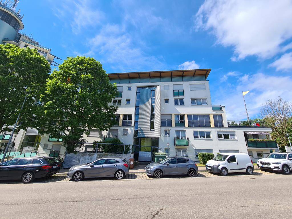 *VERMIETET!* S-Plieningen, toll geschnittene 3-Zimmer Wohnung im gewachsenen Wohngebiet mit Terrasse – Stuttgart – Vorschaubild 2