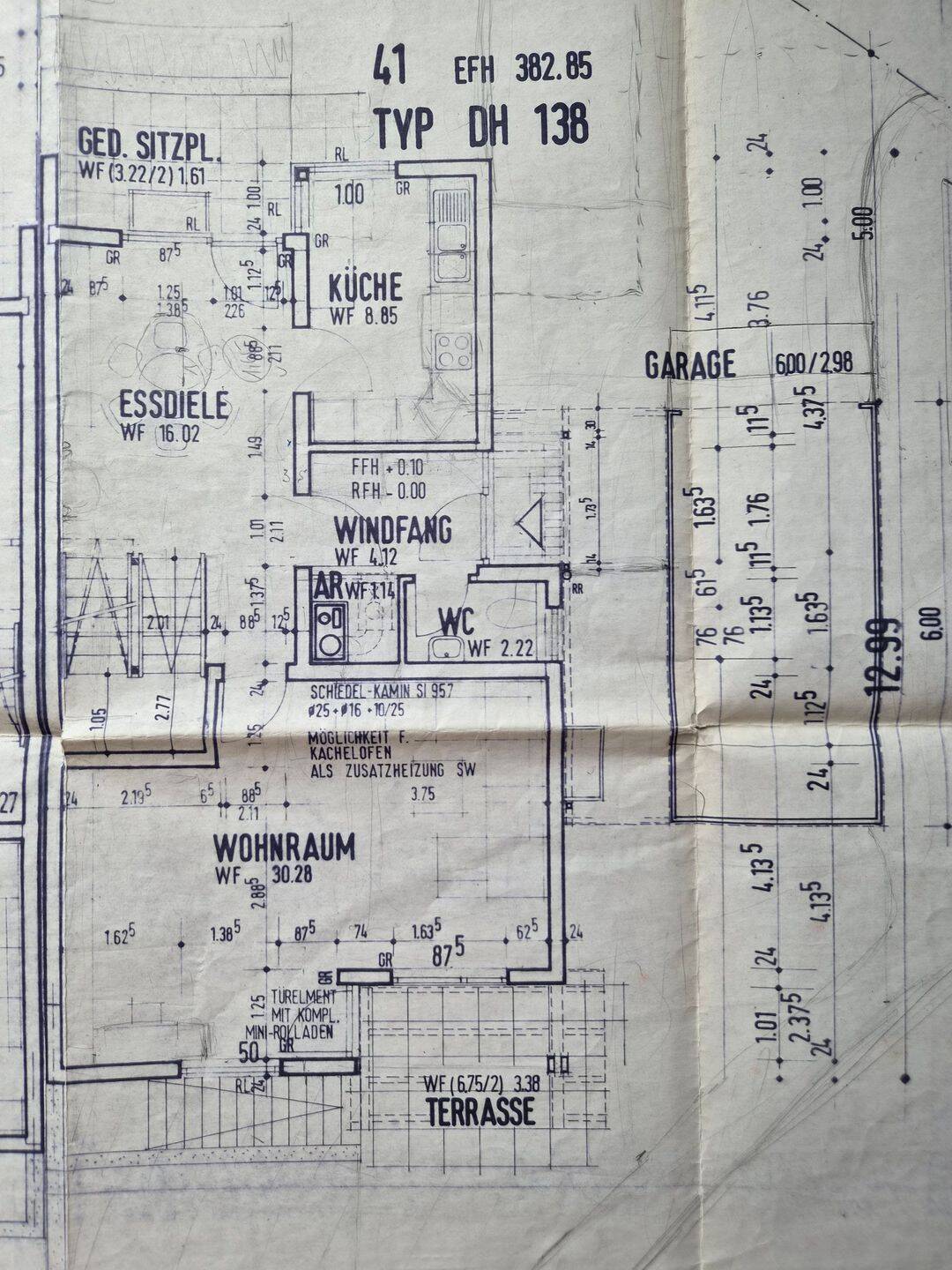 Renovierte Doppelhaushälfte mit neuem Garten, Kamin & Garage in Reutlingen-Altenburg – Reutlingen – Vorschaubild 2