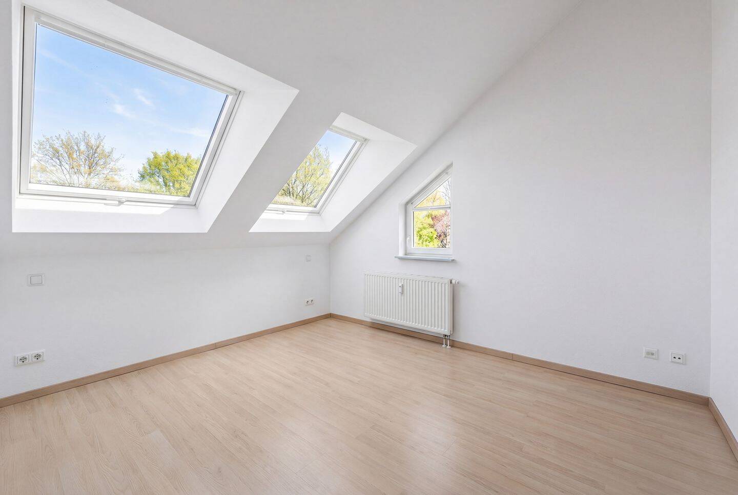 Sanierte 2-Zimmer-Dachgeschosswohnung - bezugsfrei ab Ende 2026 – München – Vorschaubild 9