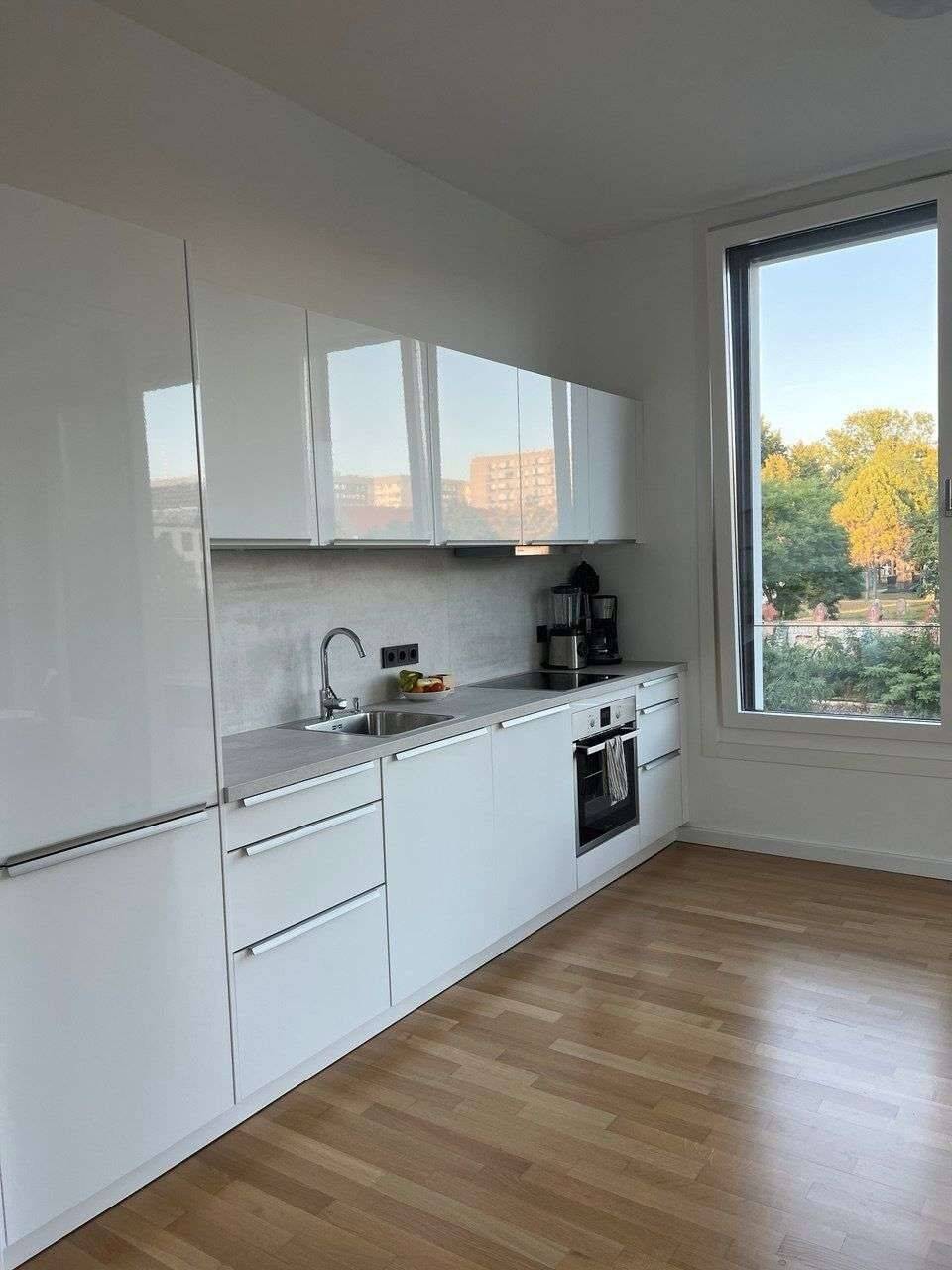 Wasser vor der Tür. Berlin zu Ihren Füßen. Exklusive 3-Zimmer-Wohnung in der Europacity – Berlin – Vorschaubild 8