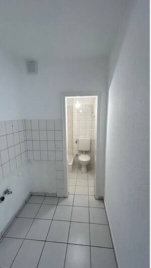 Modernisierte 2-Zimmer-Wohnung in zentraler Dortmunder Innenstadtlage – 44135 Dortmund – Vorschaubild 6