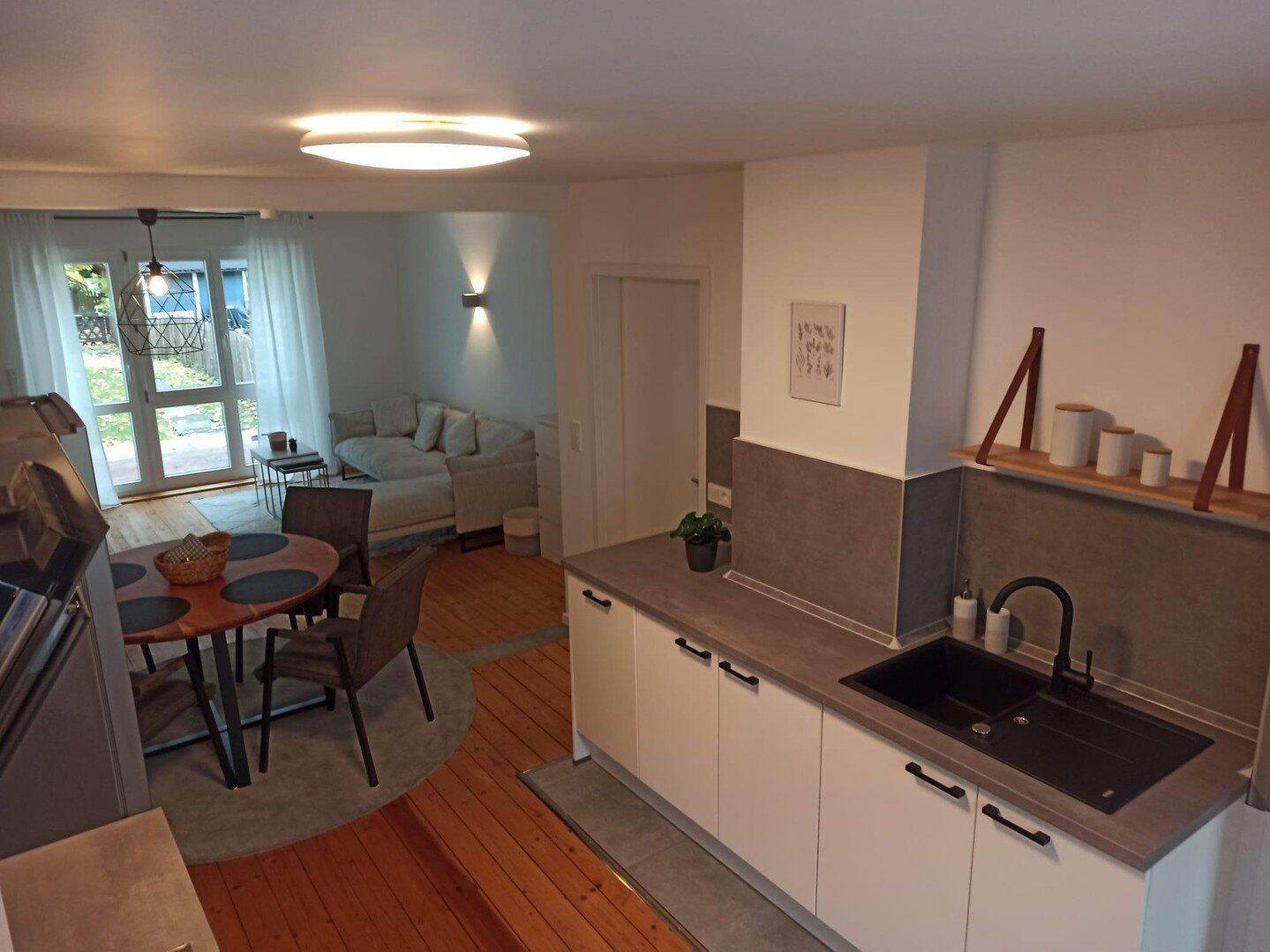 Einfamilienhaus saniert in Bestlage mit Küche & Garten