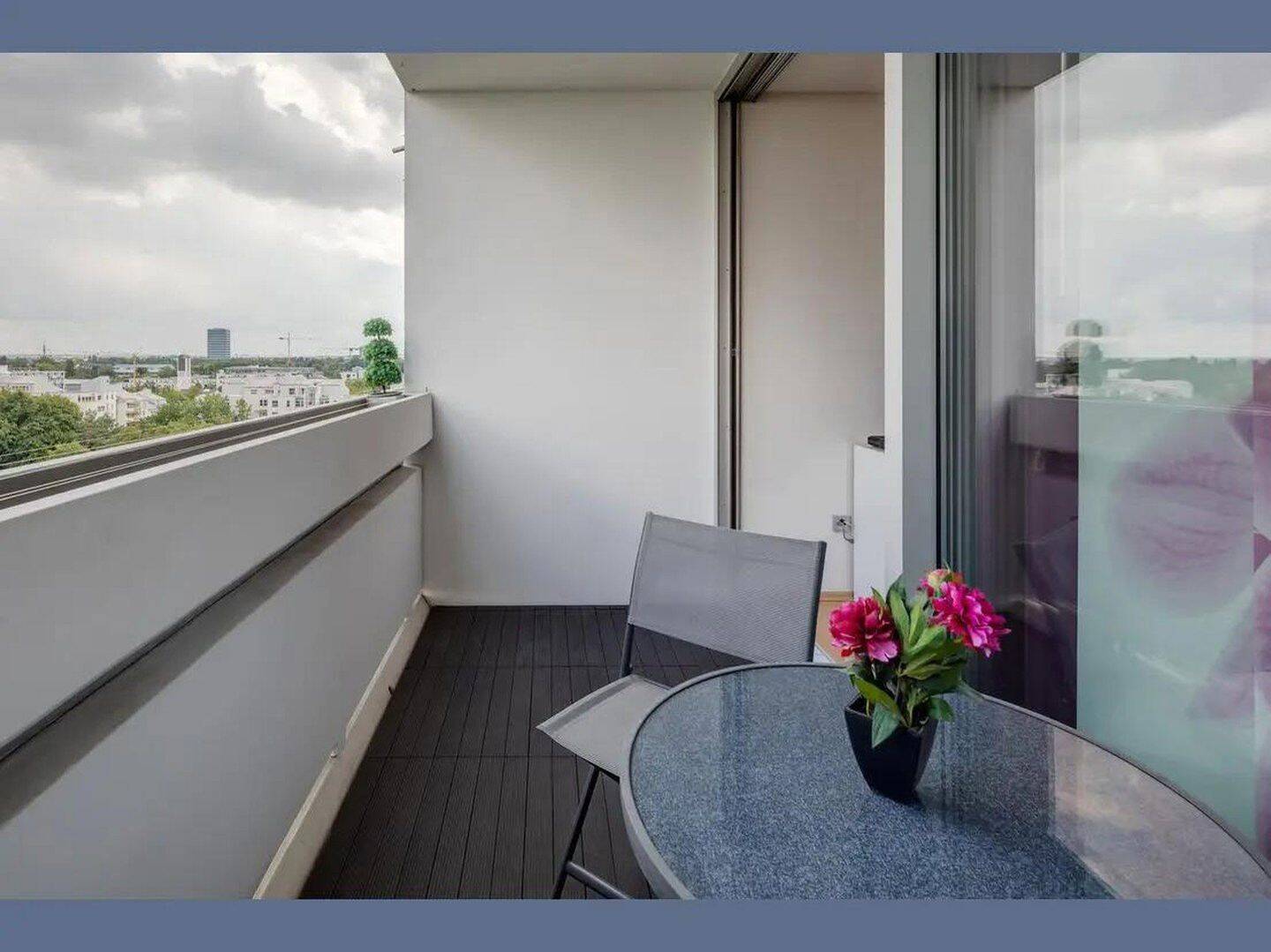 City-Apartment mit Dachpool über den Dächern Münchens – München – Vorschaubild 6