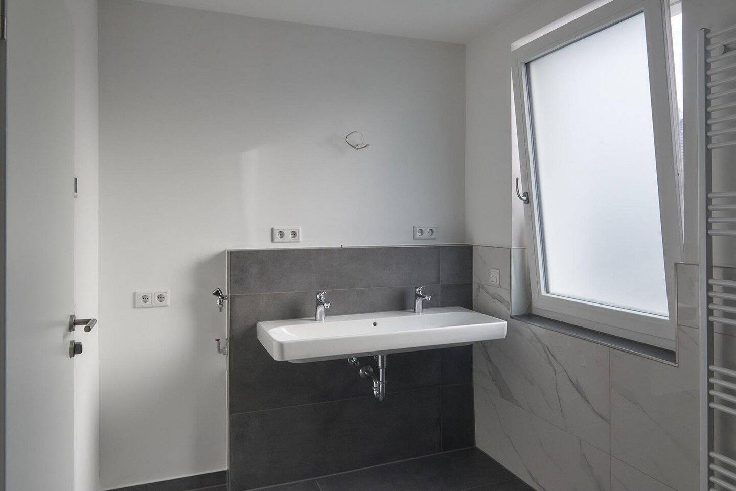 *** Ihr neues Zuhause in einer Doppelhaushälfte in Feucht, inklusive 2 Stellplätze*** – Feucht – Vorschaubild 6