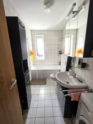 Sehr gepflegtes Mehrfamilienhaus in zentraler ruhiger Erfurter Lage – solide Kapitalanlage mit Ausbau- und Entwicklungspotenzial – 99092 Erfurt – Vorschaubild 6