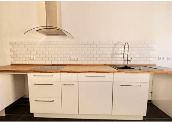BEGEHRTER ALTBAU-CHARME - BELIEBTE LAGE NAHE LIETZENSEE - HOLZDIELEN, FISCHGRÄTPARKETT & STUCK – Berlin – Vorschaubild 7