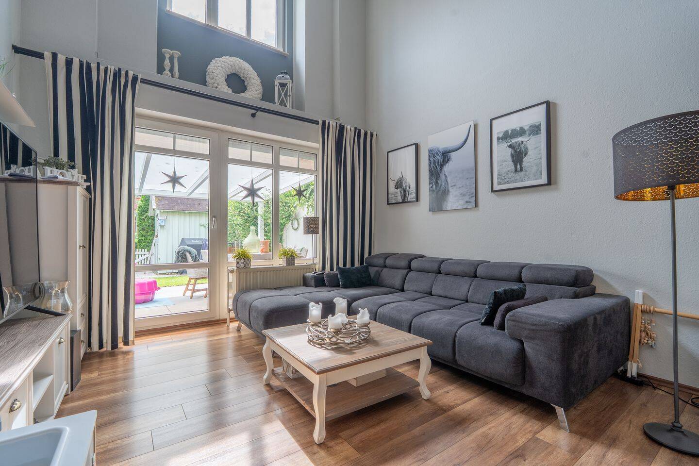 Reihenmittelhaus in Bremen-Arsten | Galerie, Garten, Carport & überdachte Terrasse – Bremen – Vorschaubild 5