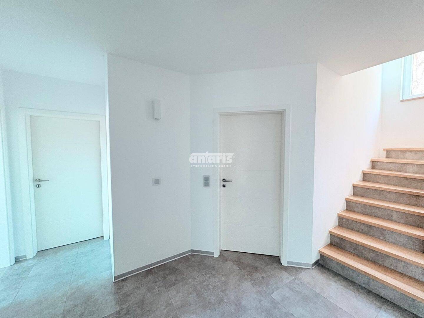 antaris Immobilien GmbH ** exklusive Penthousewohnung mit atemberaubendem Blick über Jena** – Jena – Vorschaubild 5