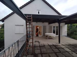 Geräumige 4-Zimmer-Wohnung mit grosser Terrasse , im 2. OG, in Mettingen, zwischen Esslingen und Stuttgart