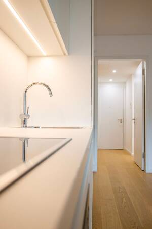 Helles Einzimmerapartment mit Loggia in Südausrichtung und einzigartigen Community-Spaces – 20457 Hamburg – Vorschaubild 7