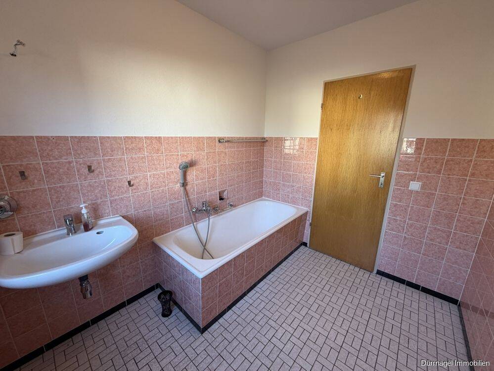 Zwei-Zimmer-Wohnung in zentraler Lage von Wassertrüdingen – Wassertrüdingen – Vorschaubild 3