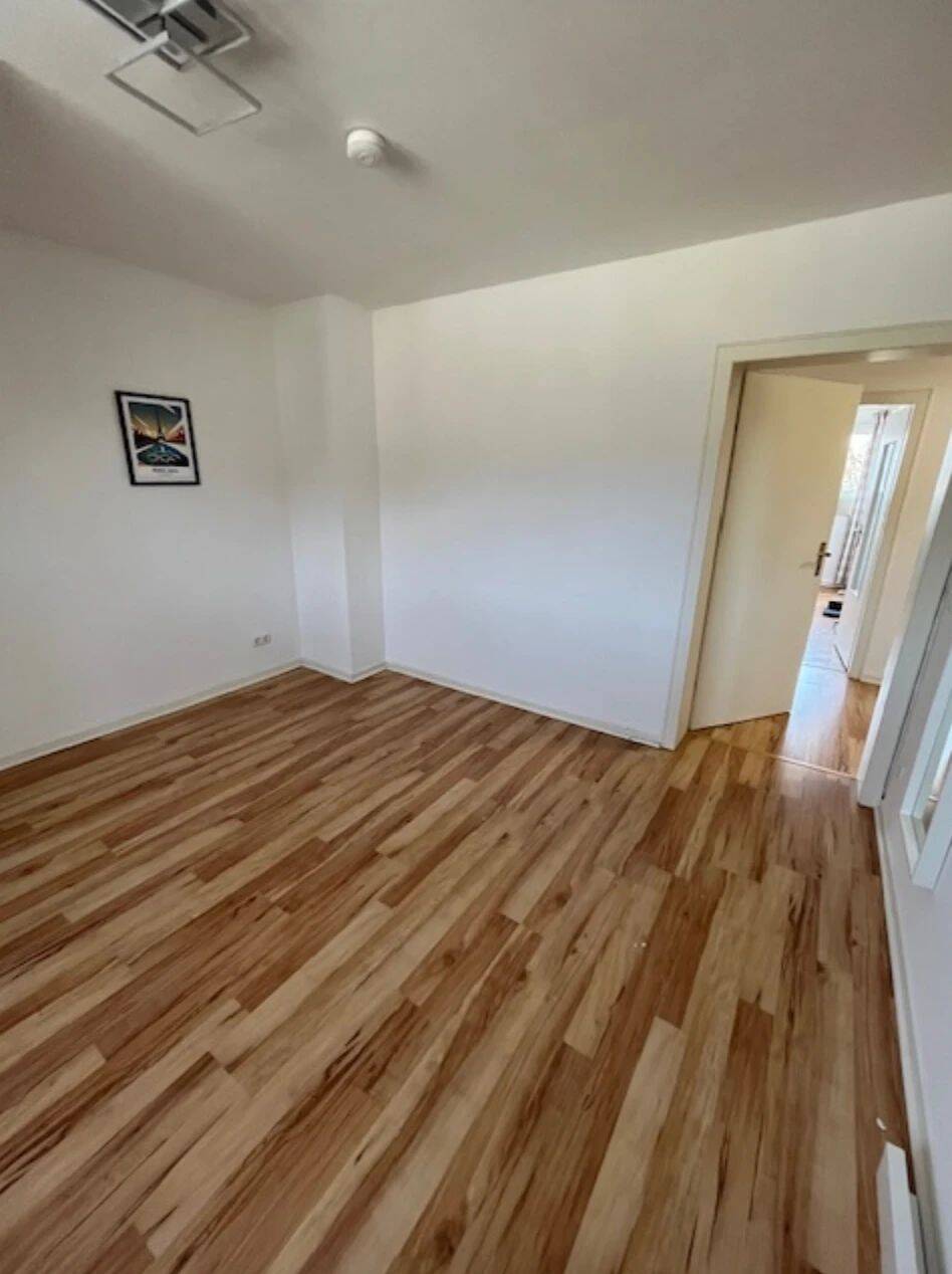 Helle 2 Zimmerwohnung - Dachgeschoß – Köln – Vorschaubild 8