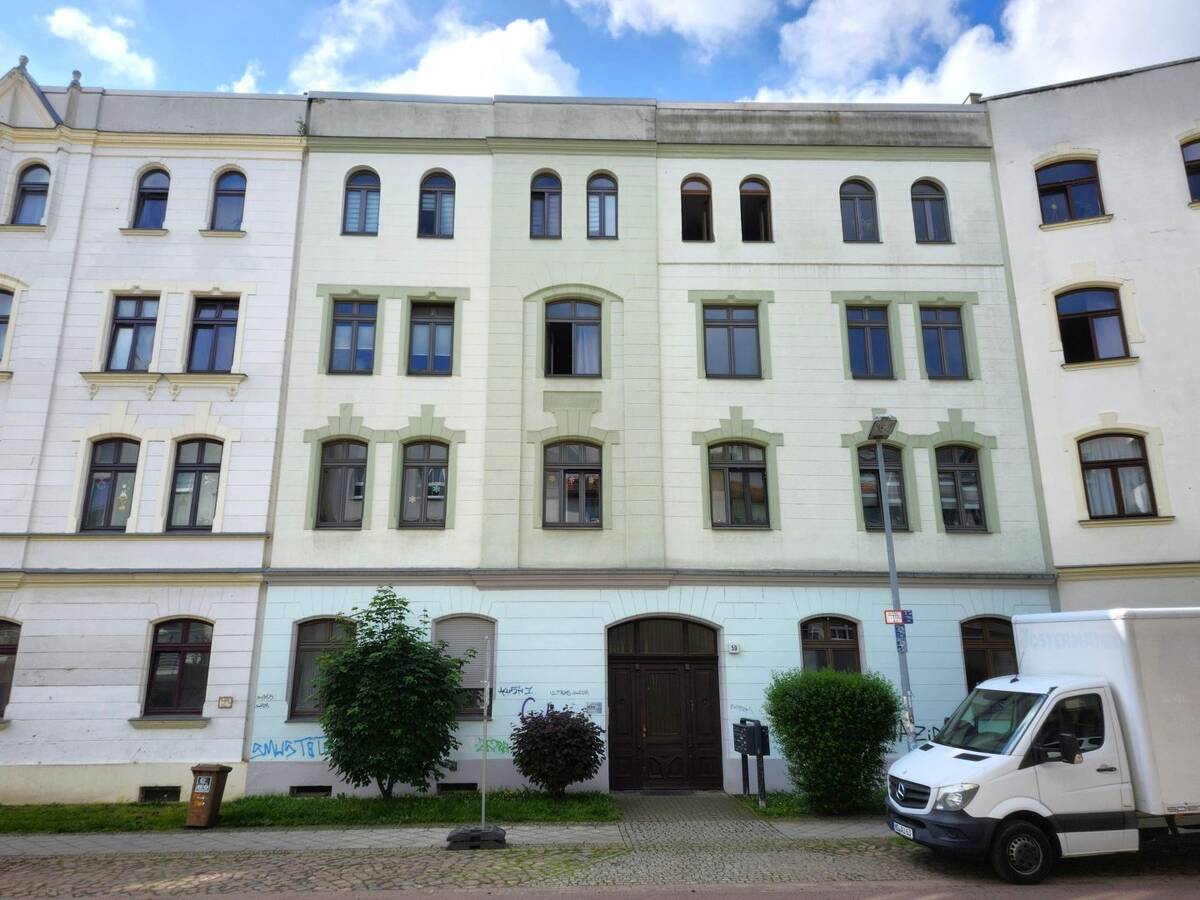 Begehrte Lage: Urbanes Leben trifft ruhiges Wohnen in Stadtfeld – 39108 Magdeburg – Bild 1 von 6