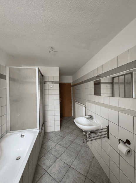 2-Raum-Wohnung mit großzügigem Schnitt und viel Tageslicht – Chemnitz – Vorschaubild 8