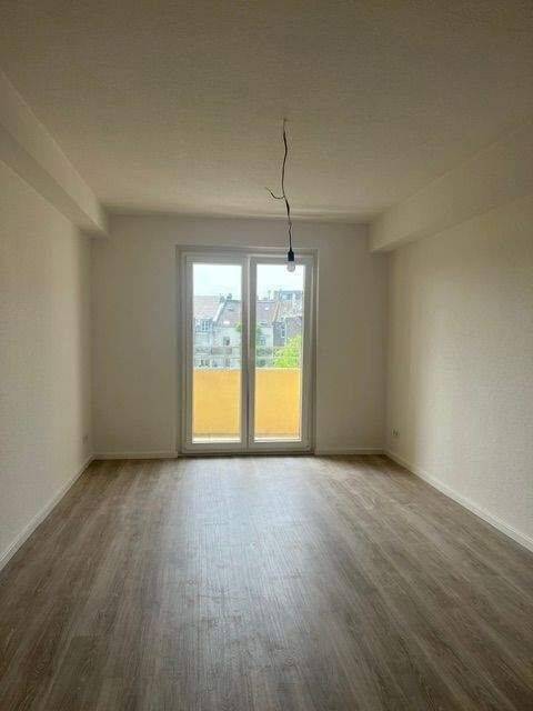 Frisch renoviert! 3-Zimmerwohnung mit Balkon nähe Nordstraße! – Düsseldorf – Vorschaubild 5